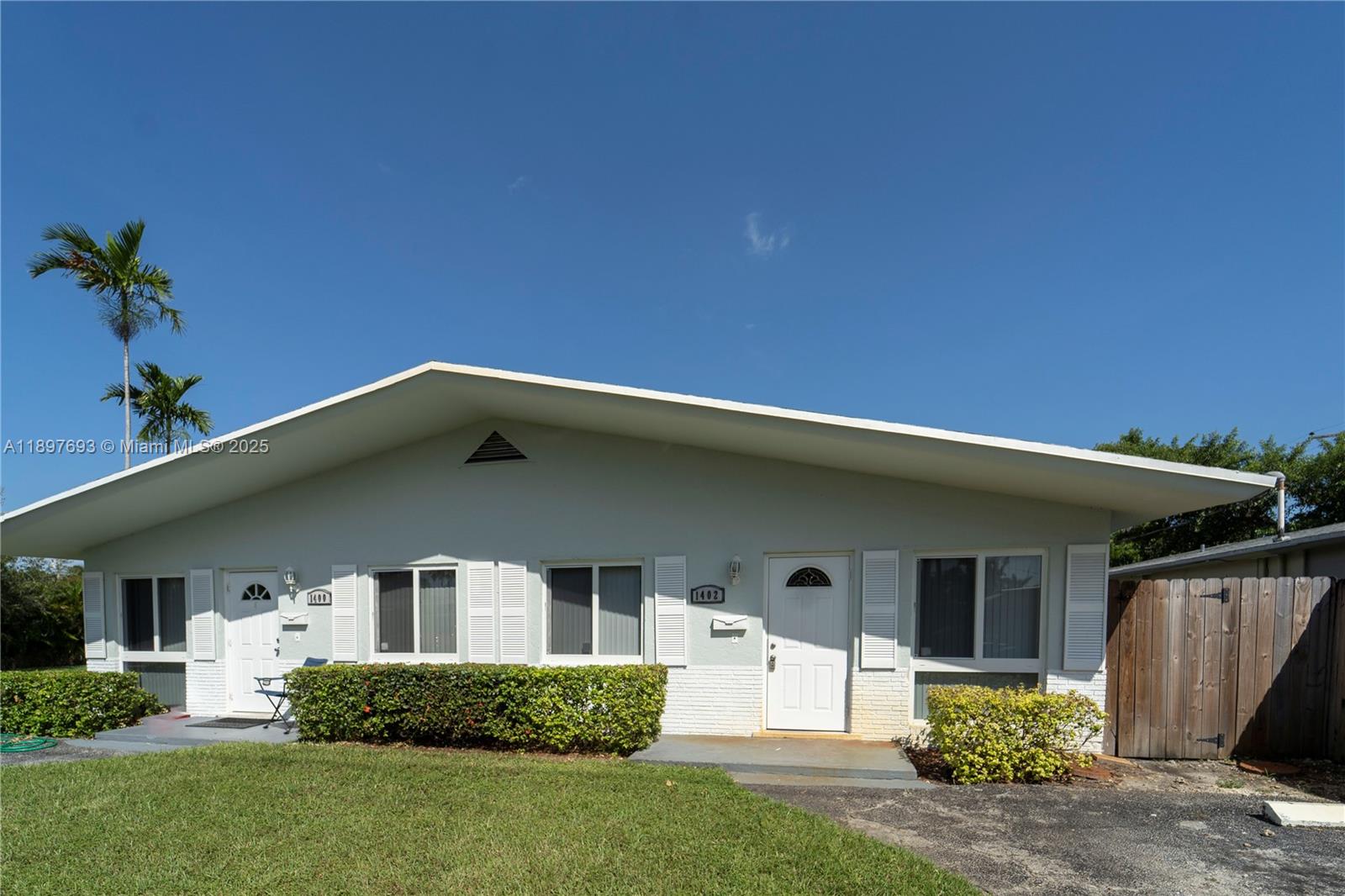 ISLAND VIEW - Residential Lease