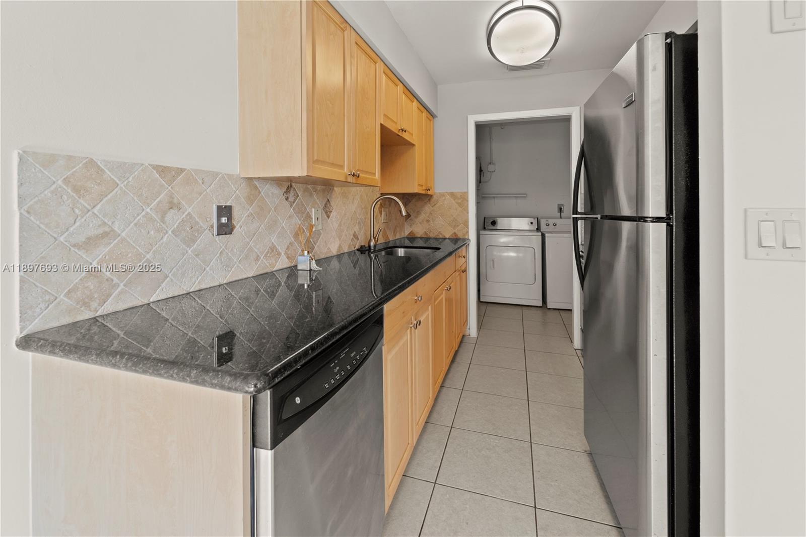 ISLAND VIEW - Residential Lease