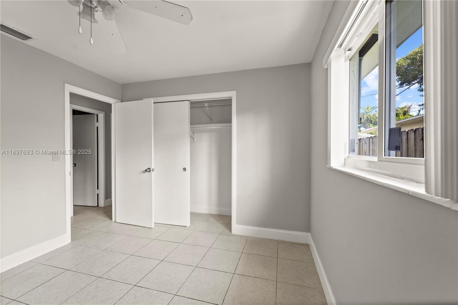 ISLAND VIEW - Residential Lease