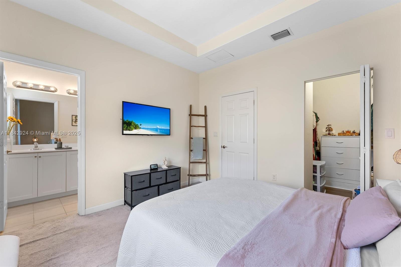 AQUABELLA SECTION TWO - Residential