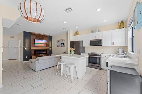 Photo of 3370 W 106th Ter, Hialeah, FL 33018 (MLS # A11842924) Photo of 3370 W 106th Ter, Hialeah, FL 33018 (MLS # A11842924)