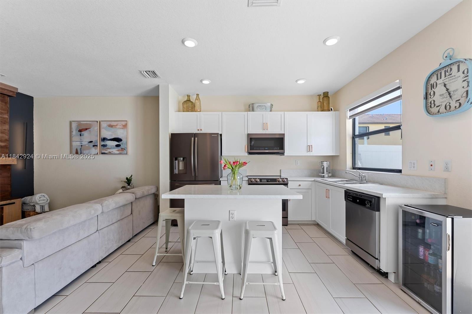 AQUABELLA SECTION TWO - Residential