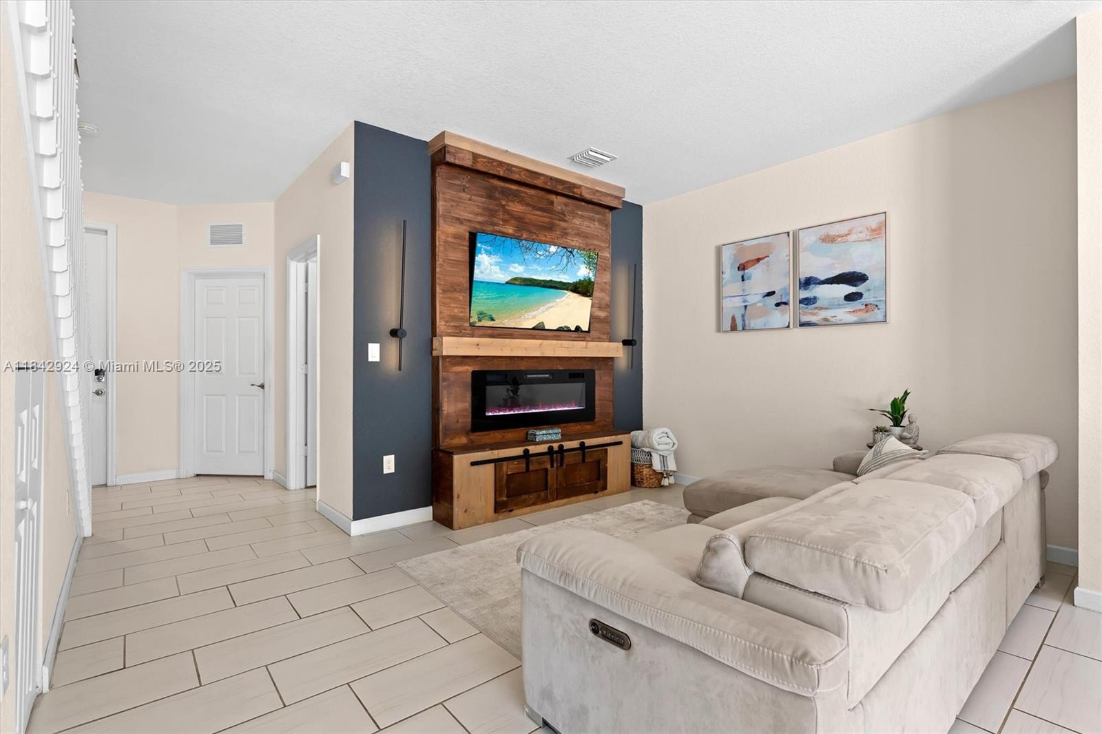 AQUABELLA SECTION TWO - Residential