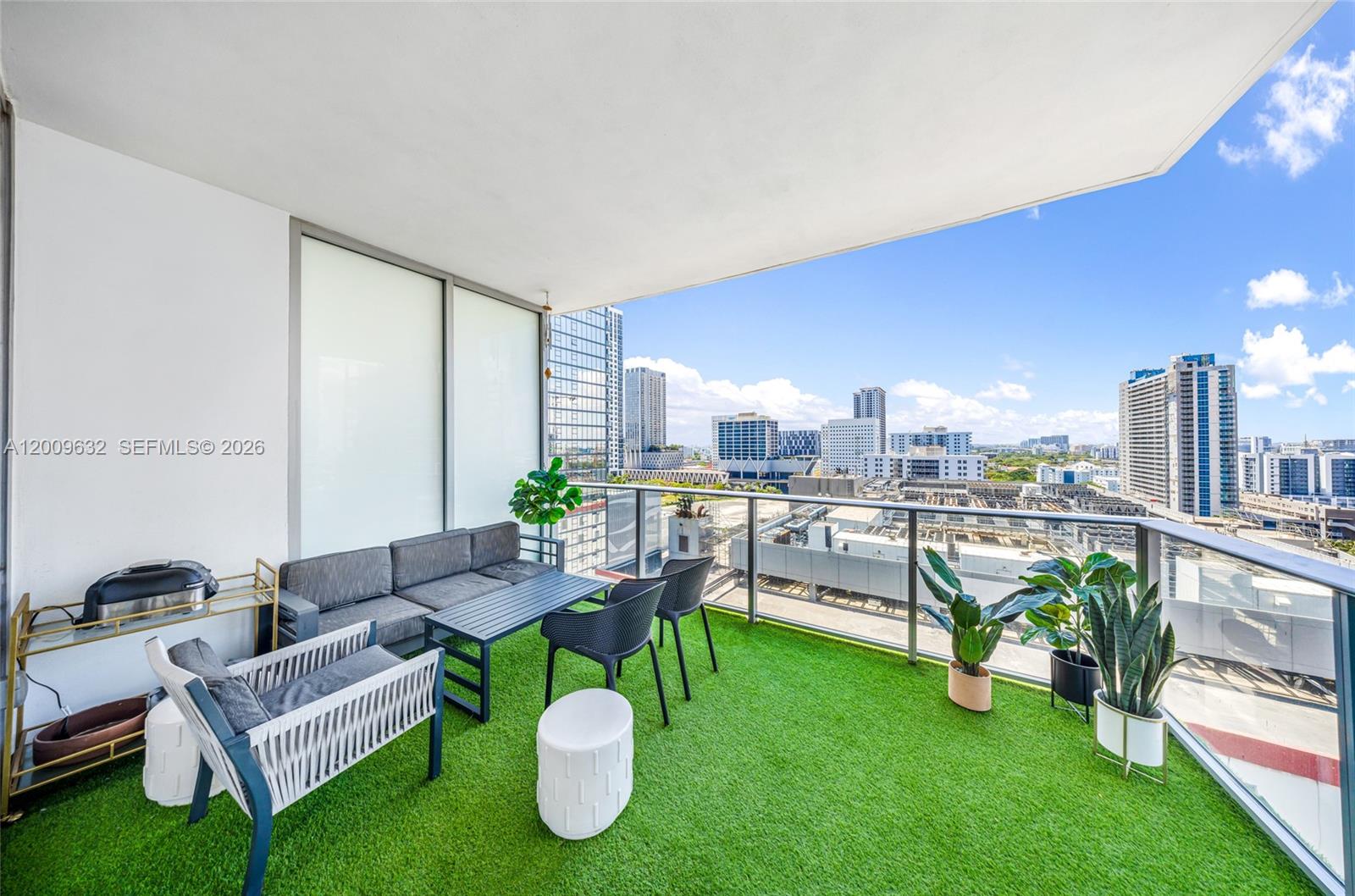 PARAMOUNT MIAMI WORLDCENT - Residential