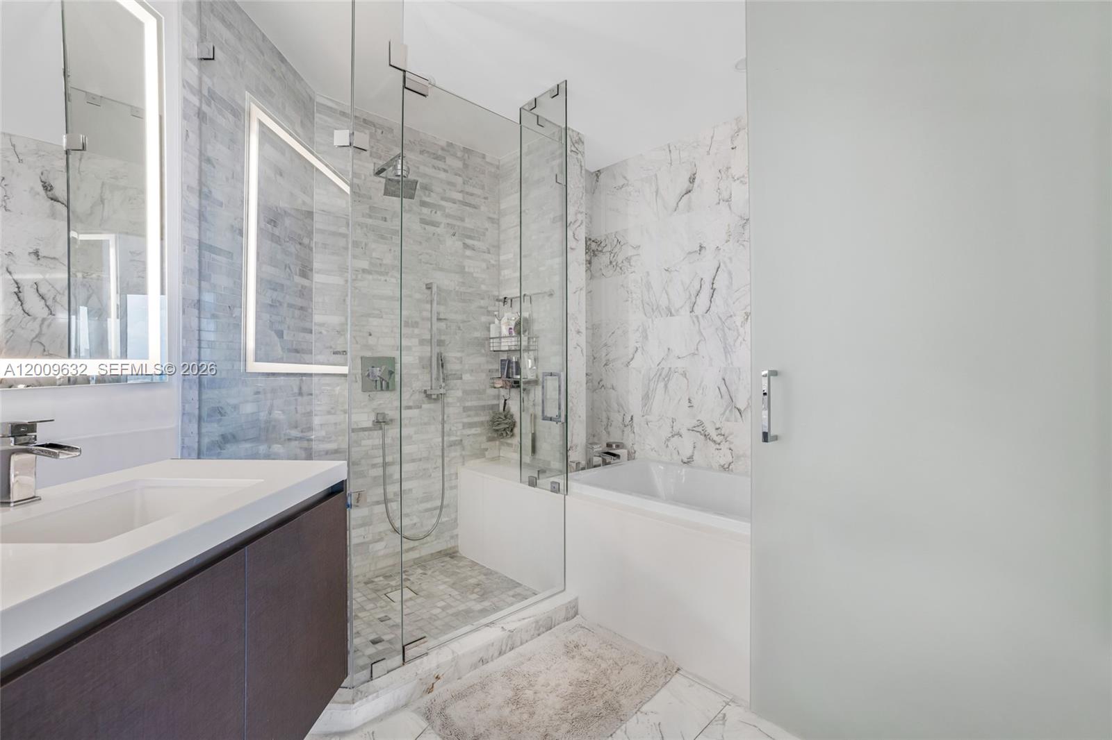PARAMOUNT MIAMI WORLDCENT - Residential