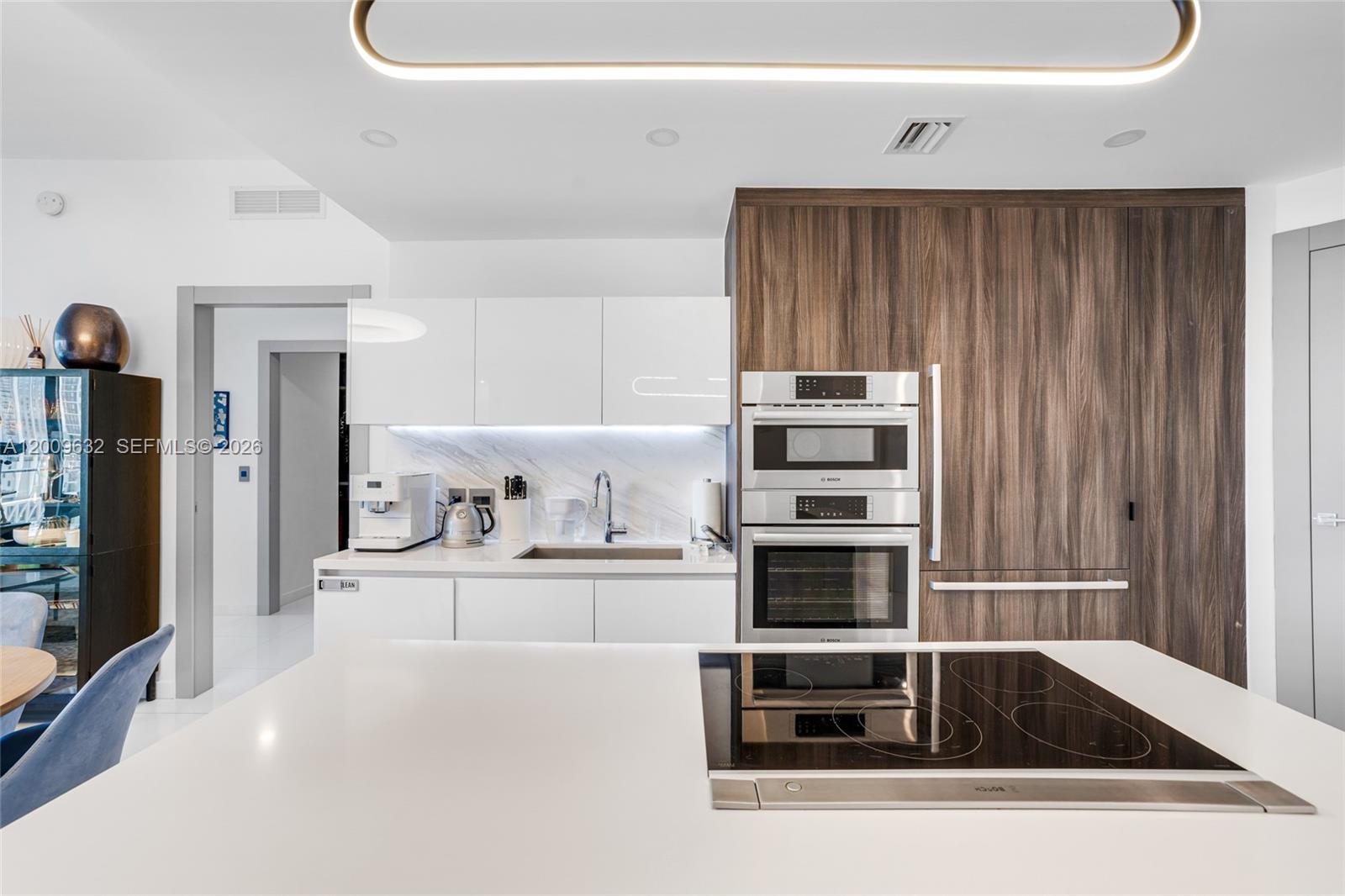 PARAMOUNT MIAMI WORLDCENT - Residential