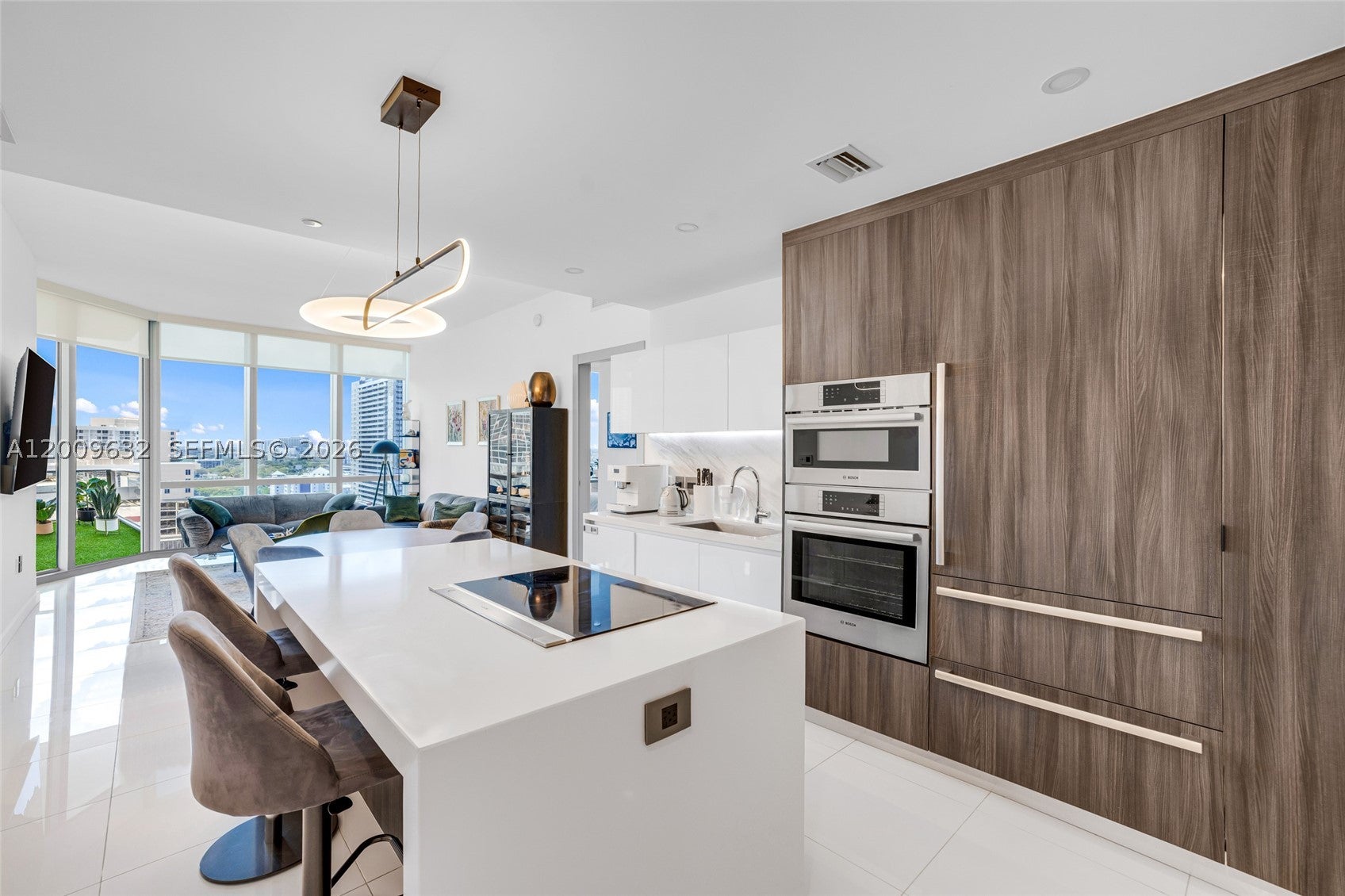 851 NE 1st Ave 1408