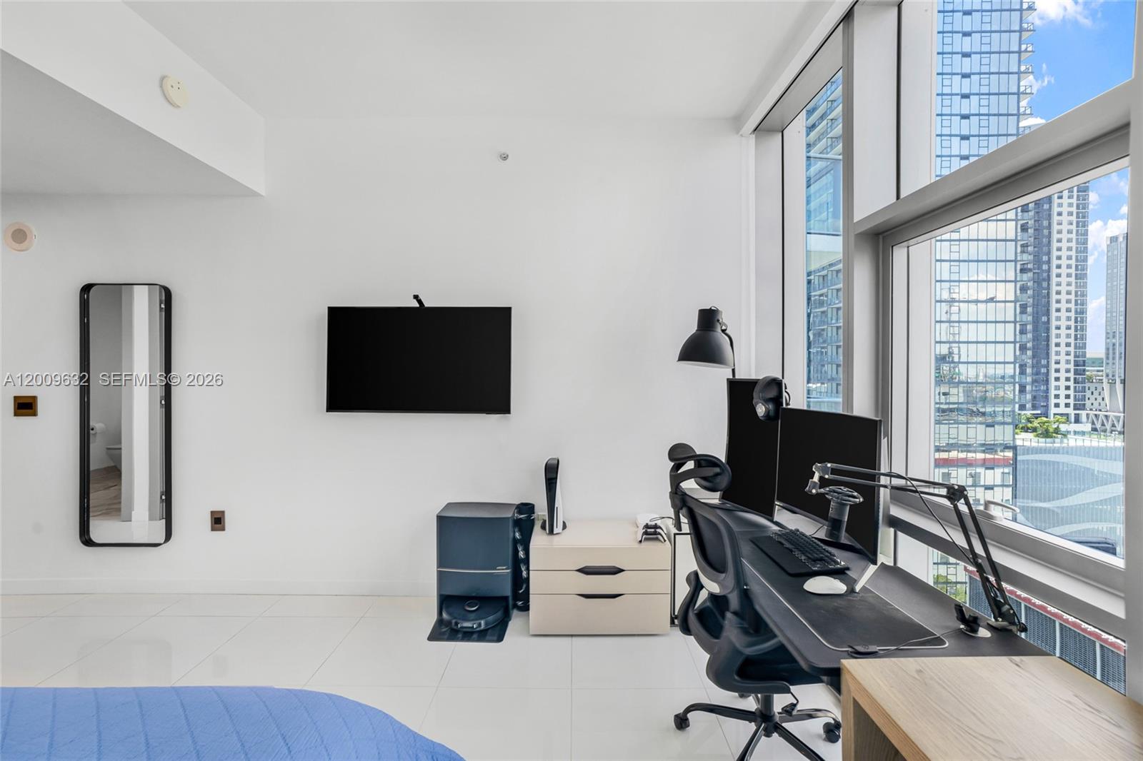 PARAMOUNT MIAMI WORLDCENT - Residential