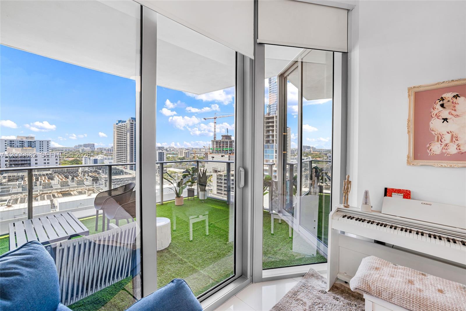 PARAMOUNT MIAMI WORLDCENT - Residential