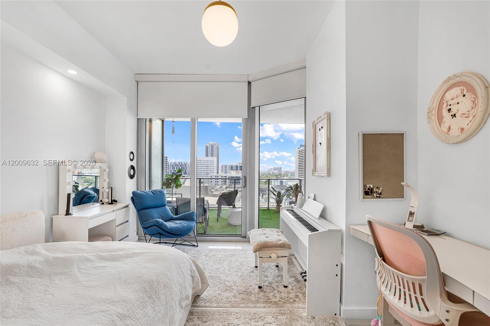 PARAMOUNT MIAMI WORLDCENT - Residential