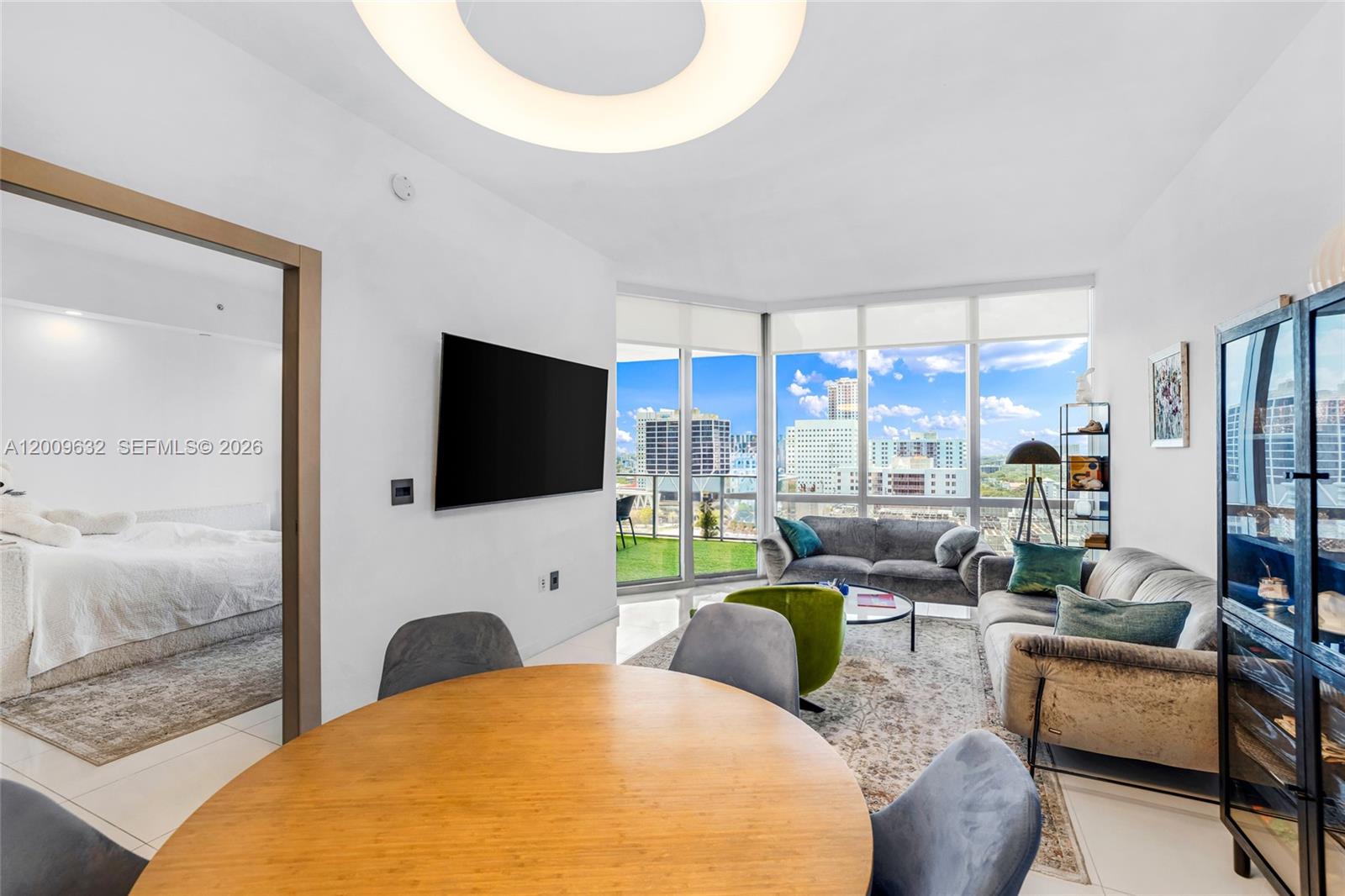 PARAMOUNT MIAMI WORLDCENT - Residential