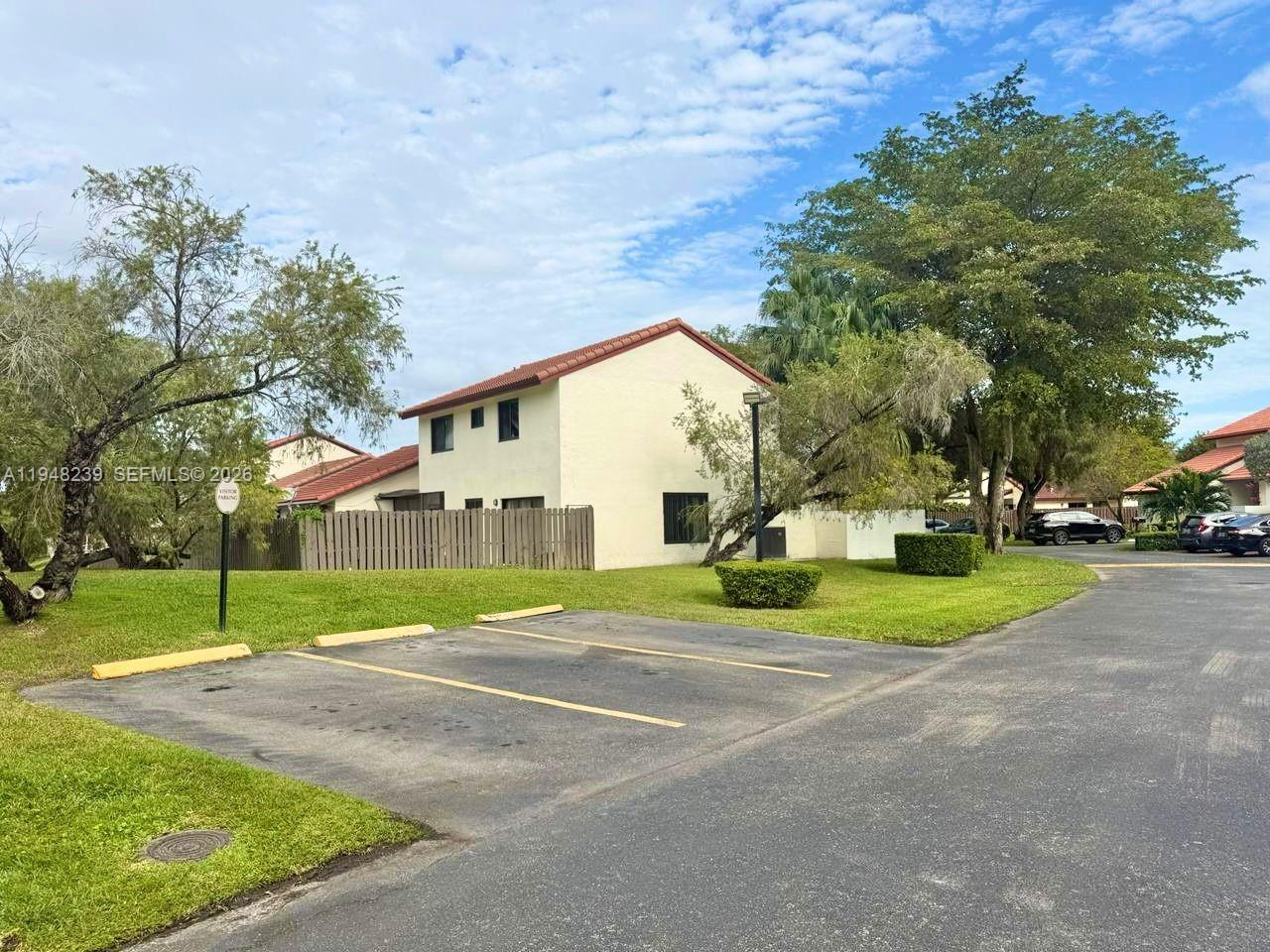 ARBORGATE PATIO HOMES - Residential Lease