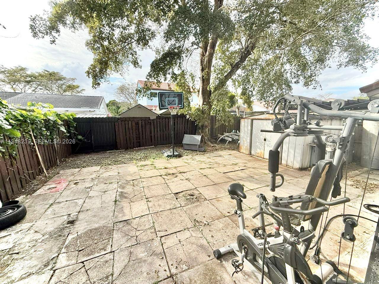 ARBORGATE PATIO HOMES - Residential Lease