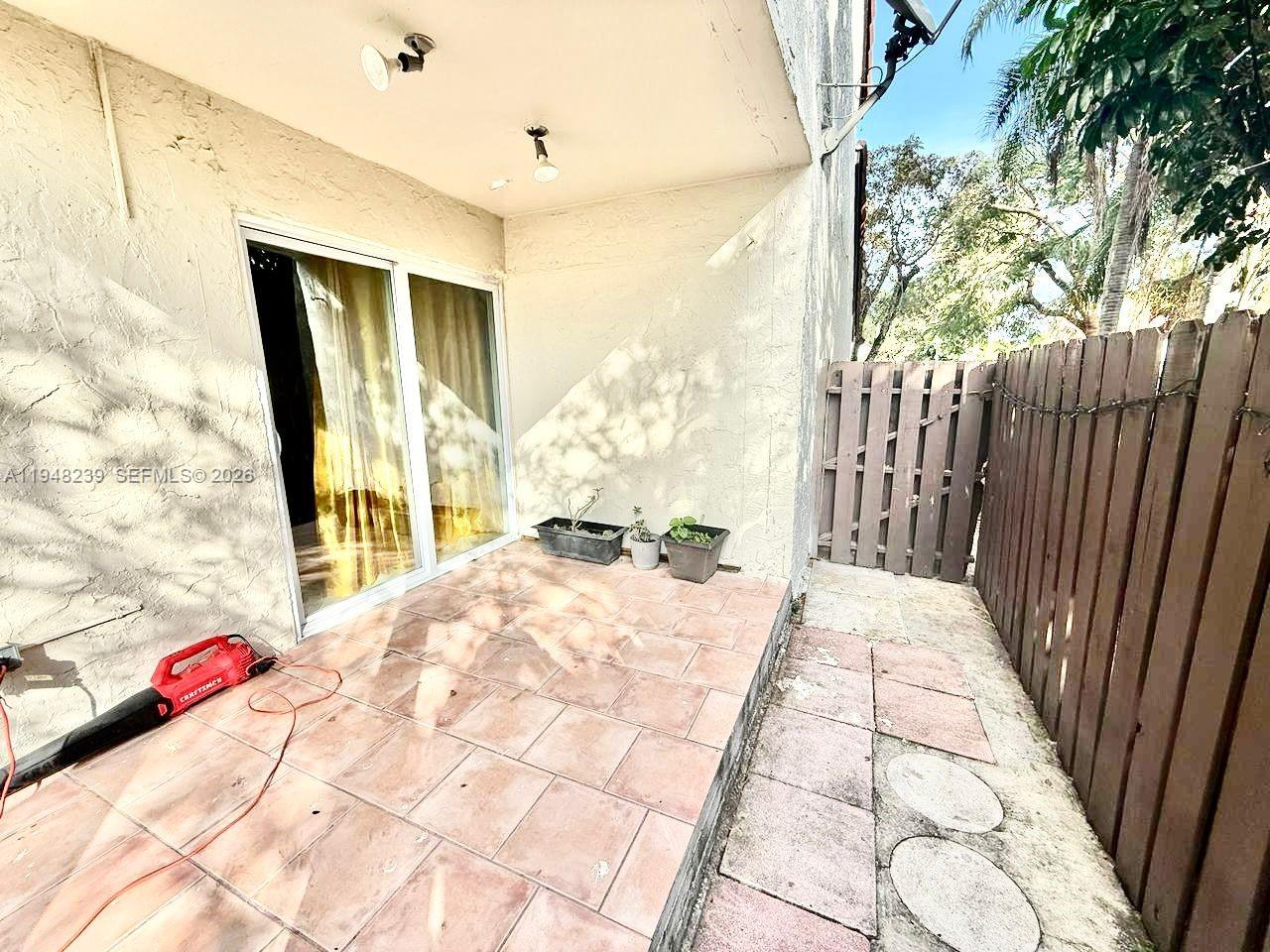 ARBORGATE PATIO HOMES - Residential Lease