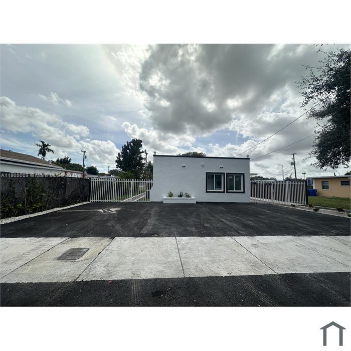 Rental Property at 1136 Nw 55th St 2, Miami, Broward County, Florida - Bedrooms: 3 
Bathrooms: 2  - $3,200 MO.