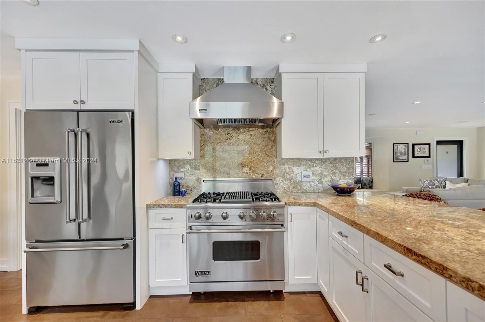 LAUREL HILL PARK - Residential