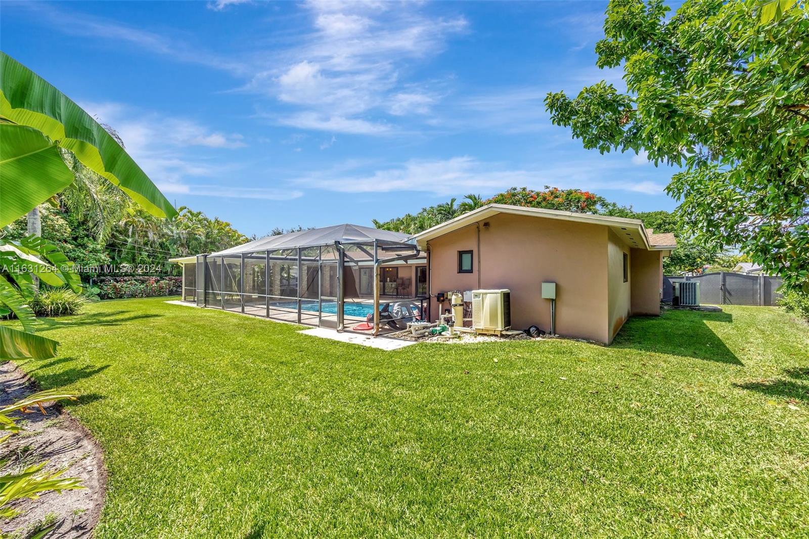 LAUREL HILL PARK - Residential