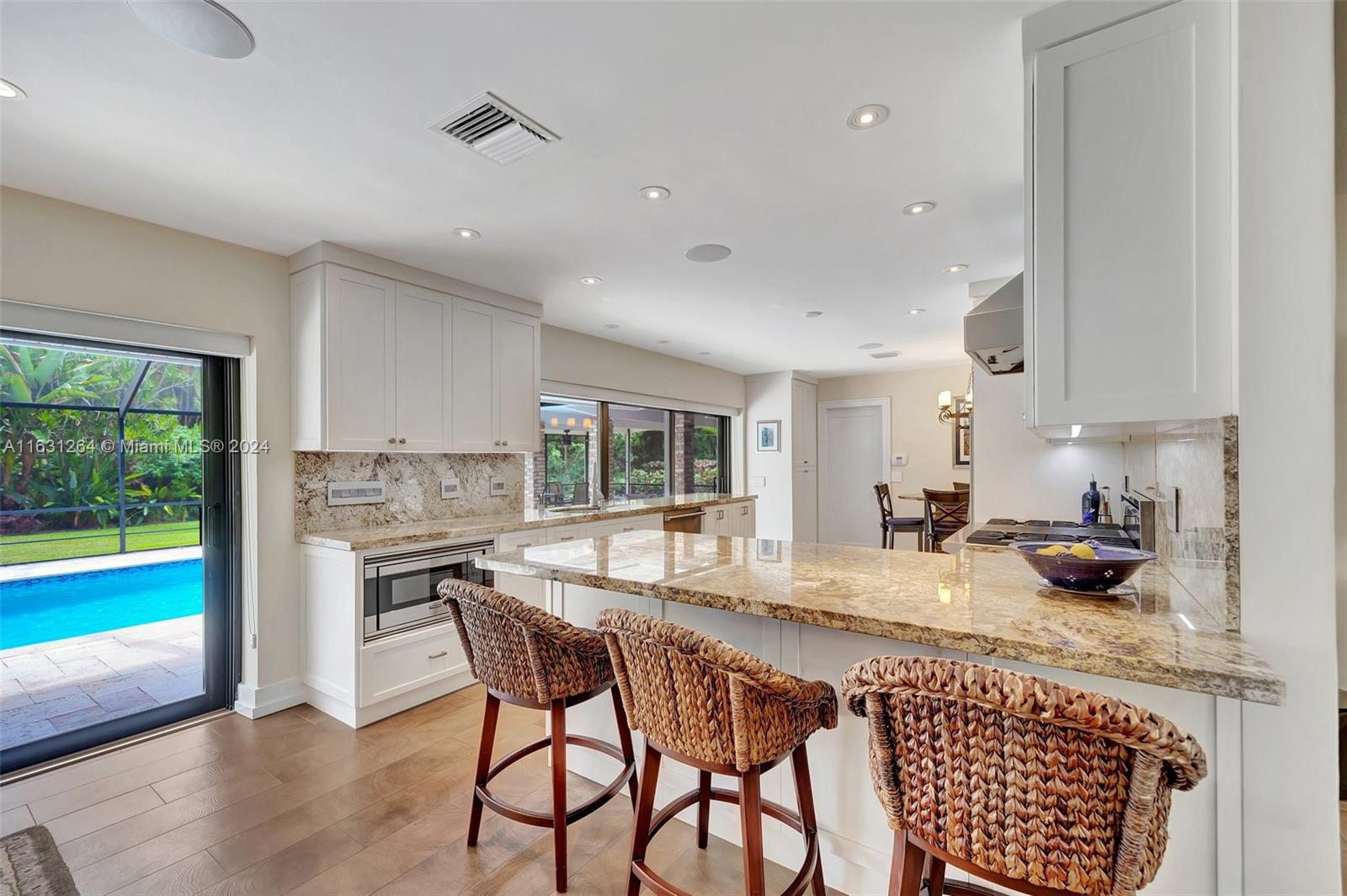 LAUREL HILL PARK - Residential