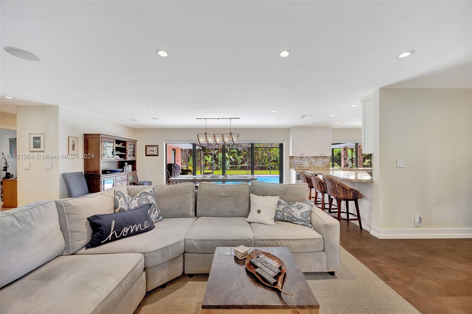 LAUREL HILL PARK - Residential