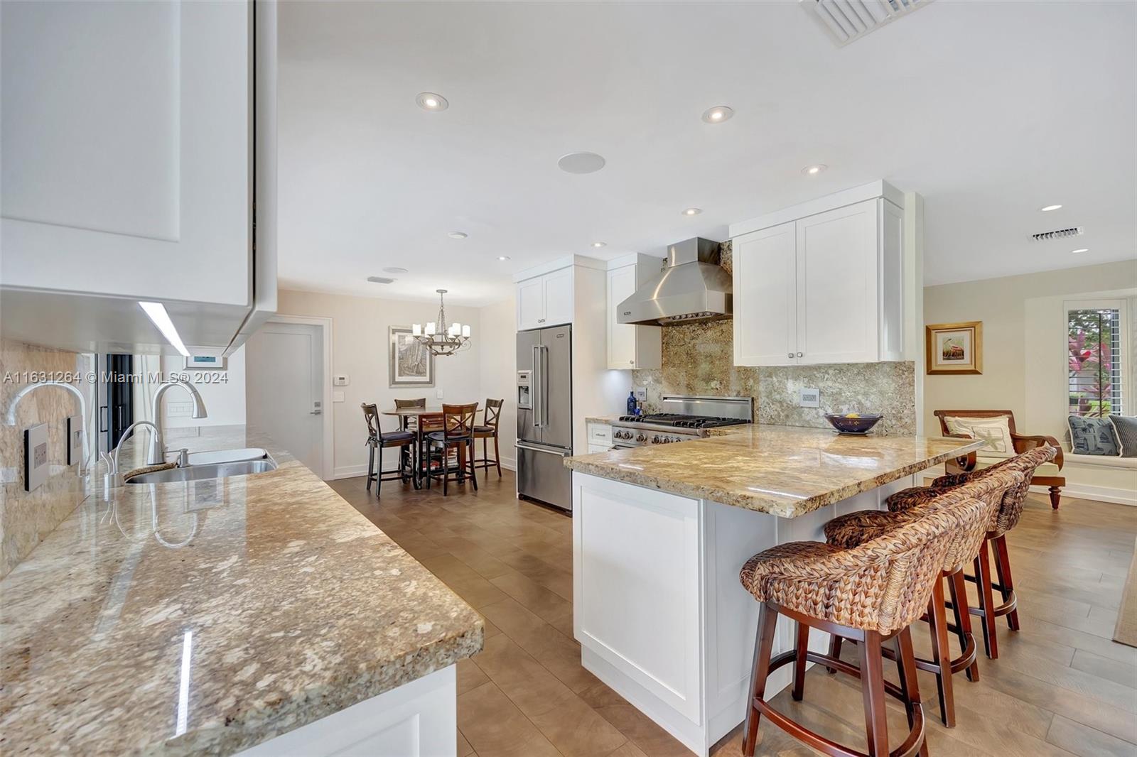 LAUREL HILL PARK - Residential