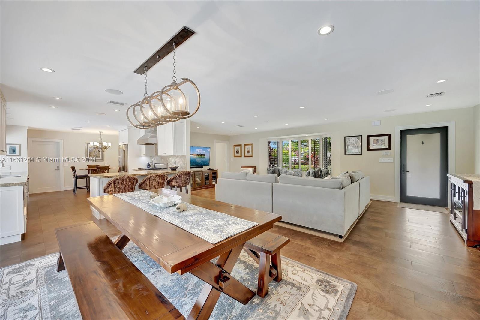 LAUREL HILL PARK - Residential