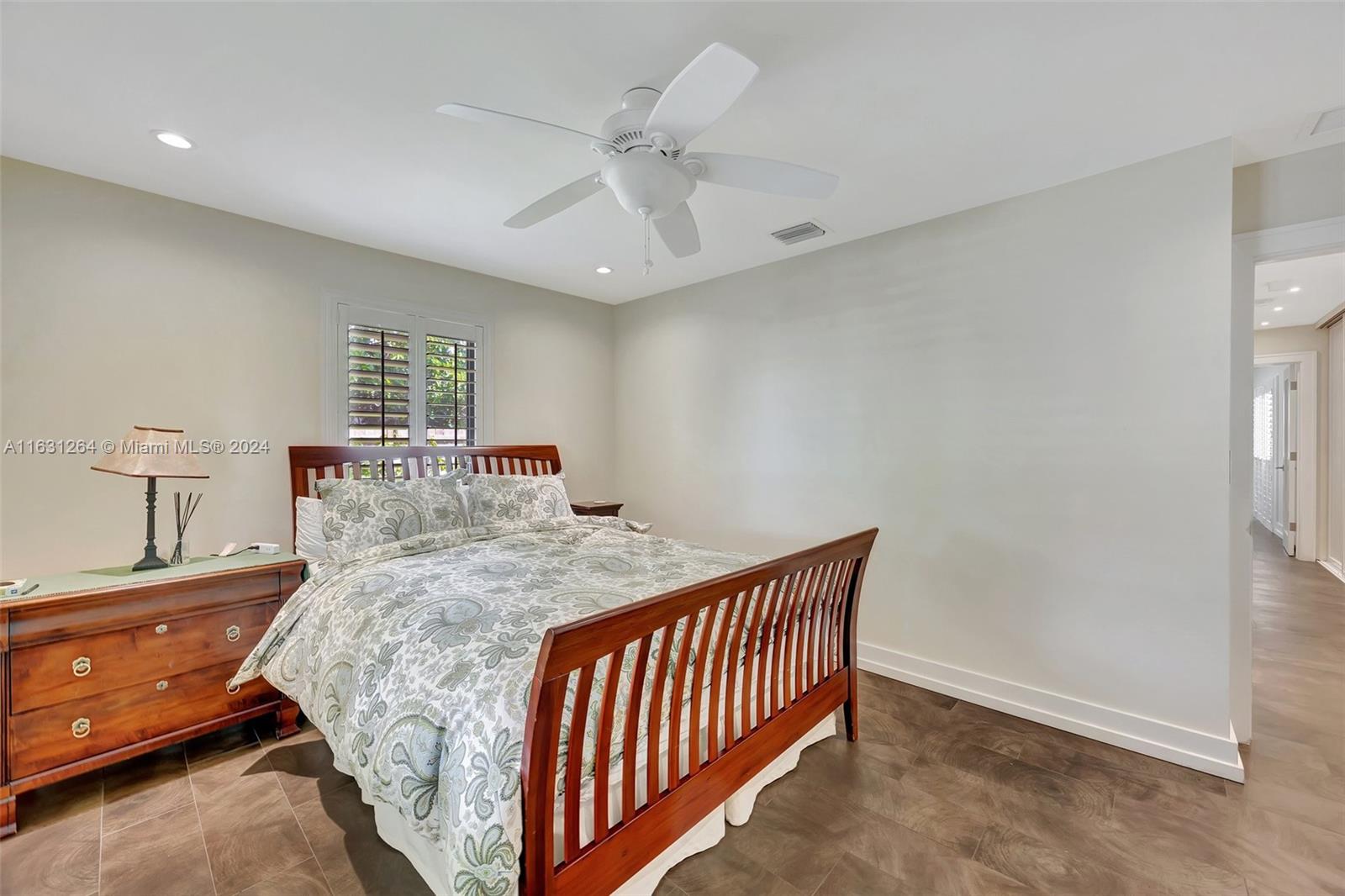 LAUREL HILL PARK - Residential