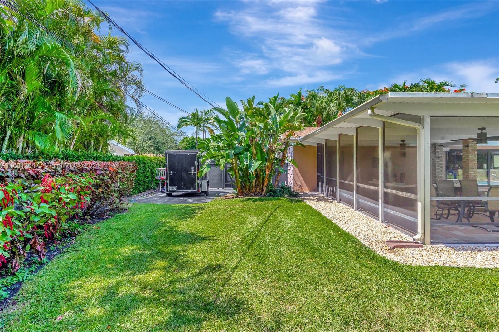 LAUREL HILL PARK - Residential