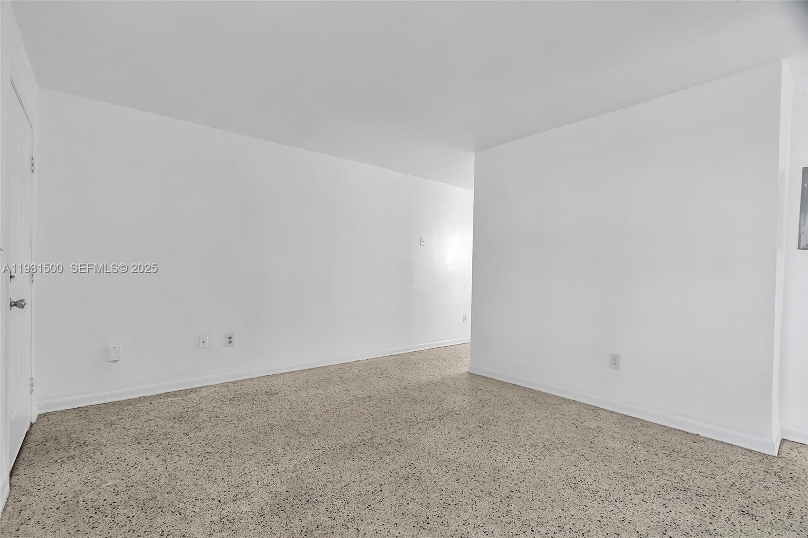 CITY OF MIAMI SOUTH - Residential Lease