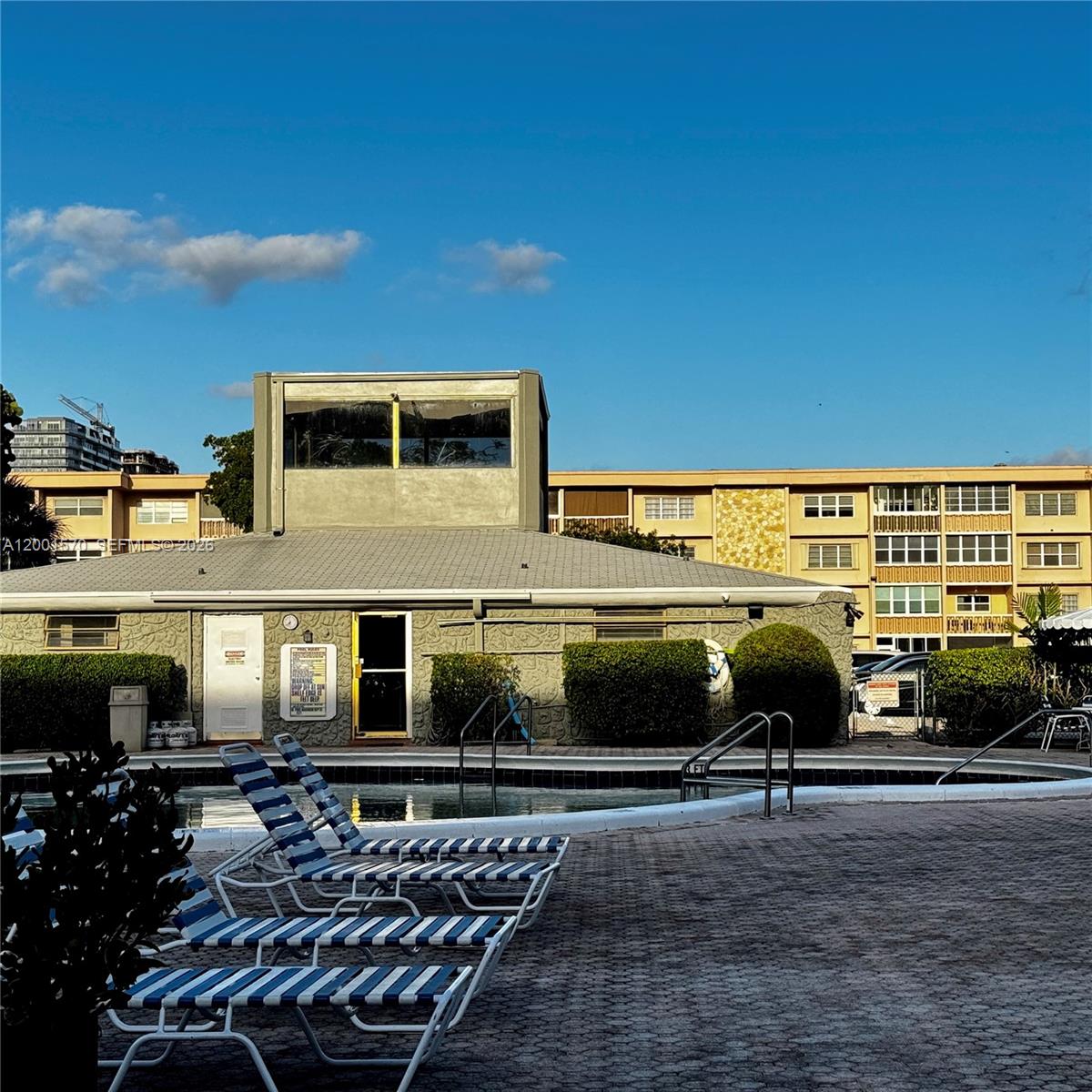 FIRST GULFSTREAM GARDEN - Residential Lease