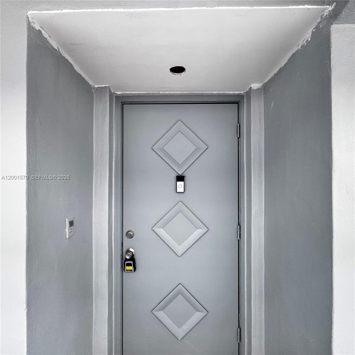 FIRST GULFSTREAM GARDEN - Residential Lease