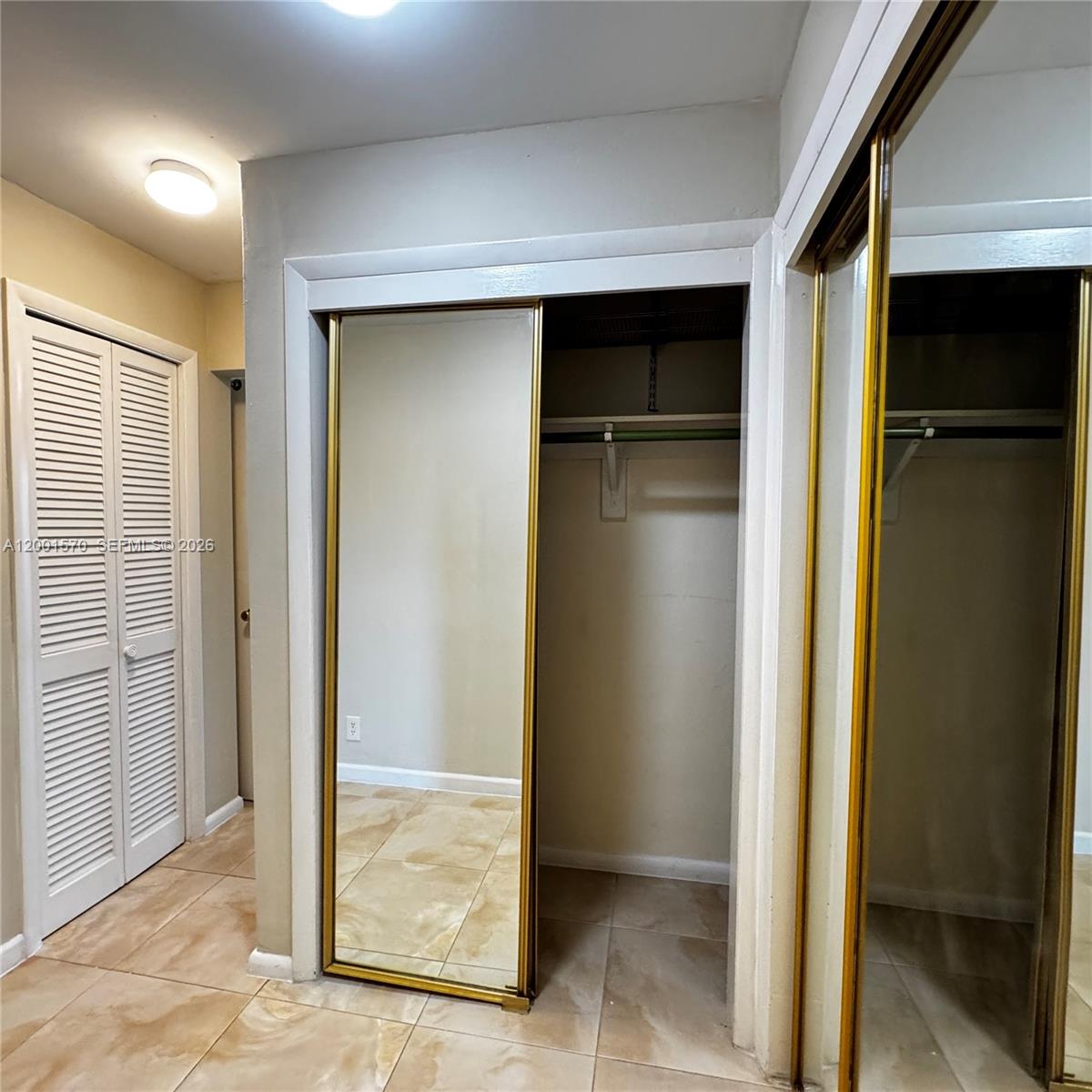 FIRST GULFSTREAM GARDEN - Residential Lease