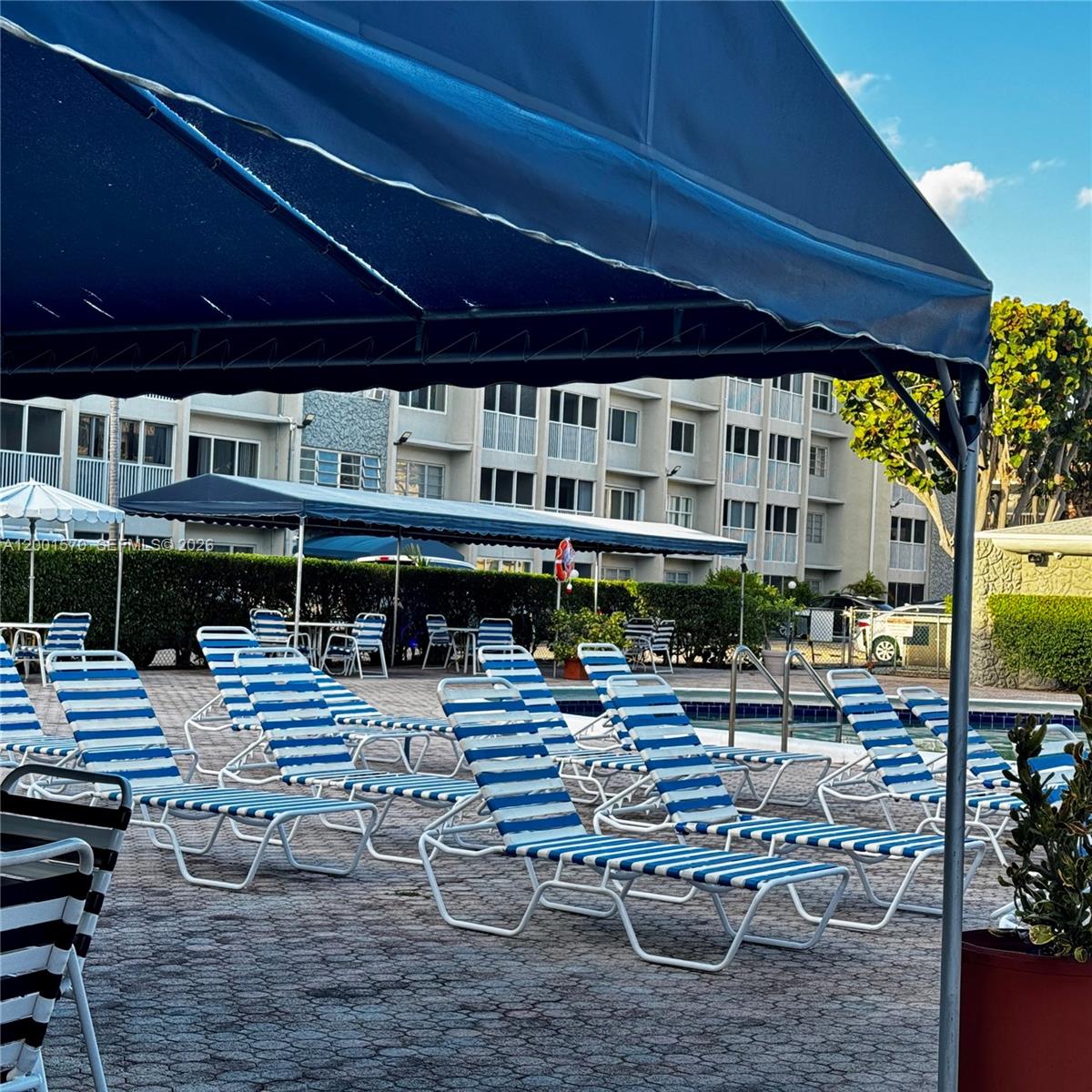 FIRST GULFSTREAM GARDEN - Residential Lease