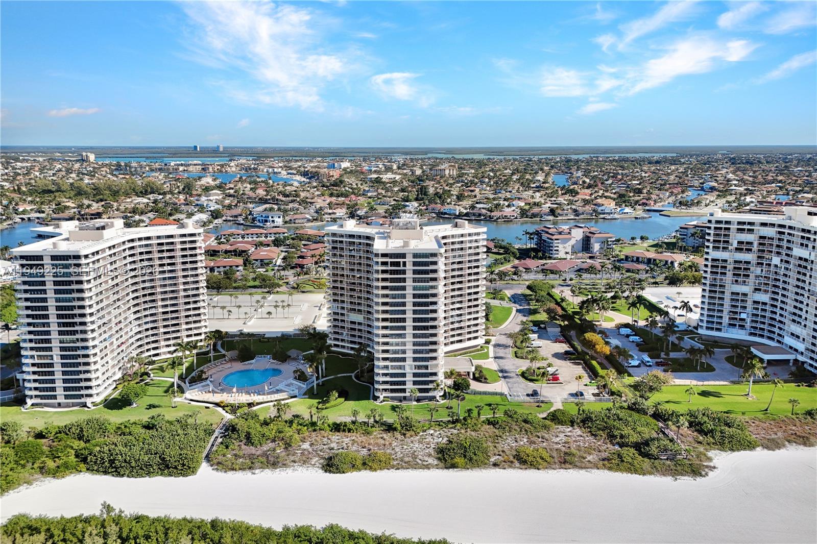 MARCO BEACH - Residential