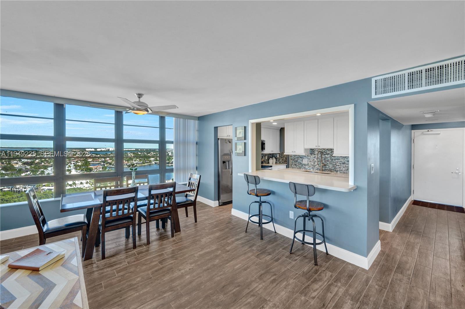 MARCO BEACH - Residential