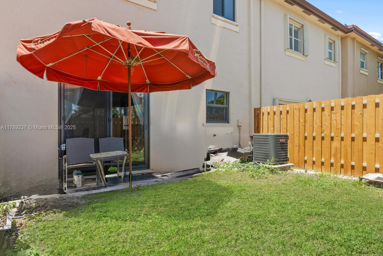 LAKES BY THE BAY JAY - Residential