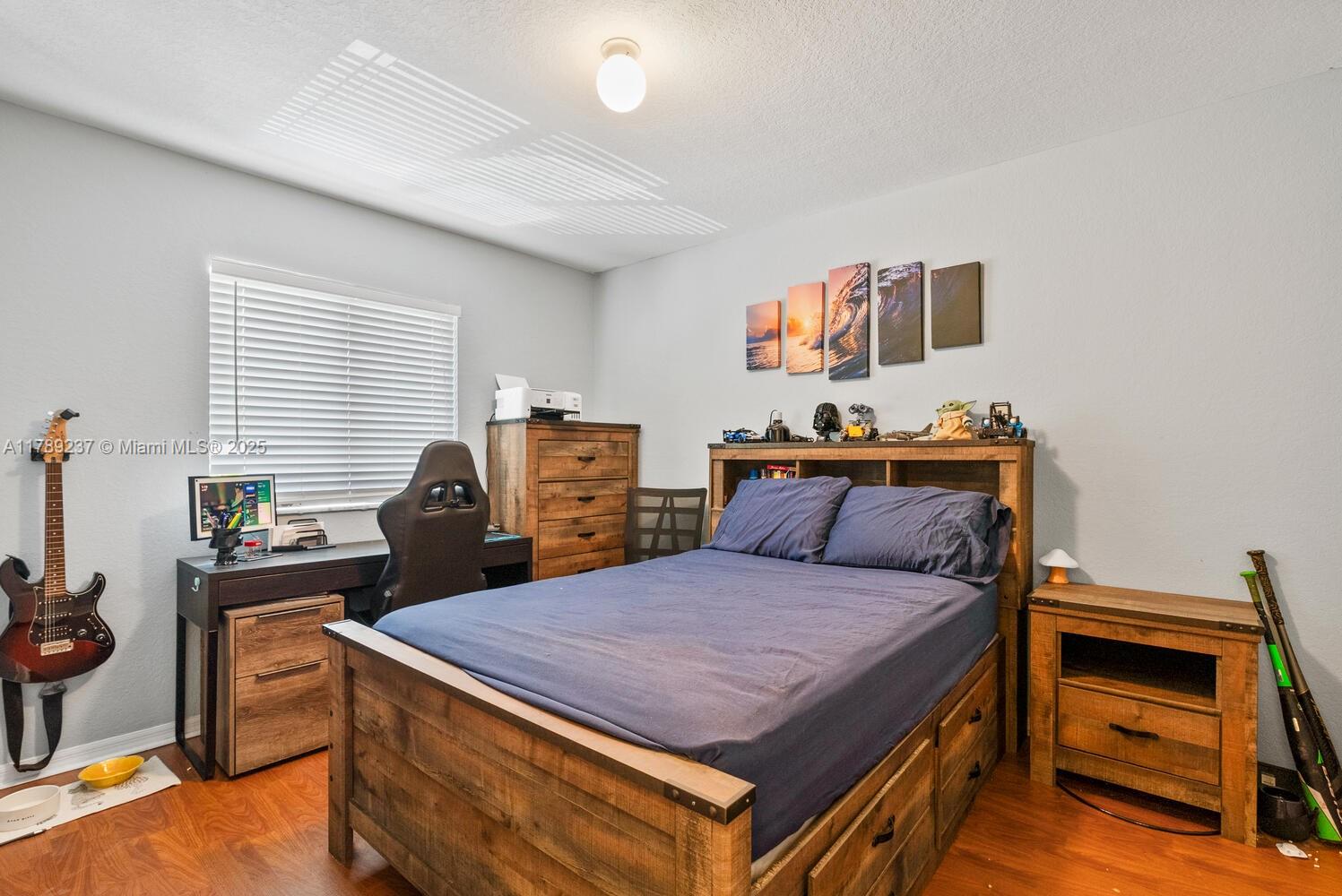 LAKES BY THE BAY JAY - Residential