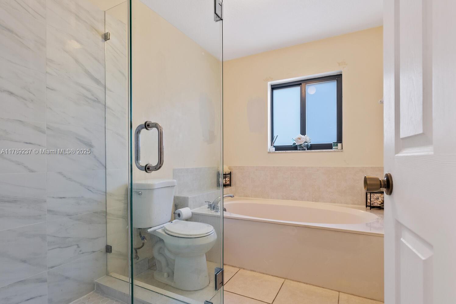 LAKES BY THE BAY JAY - Residential