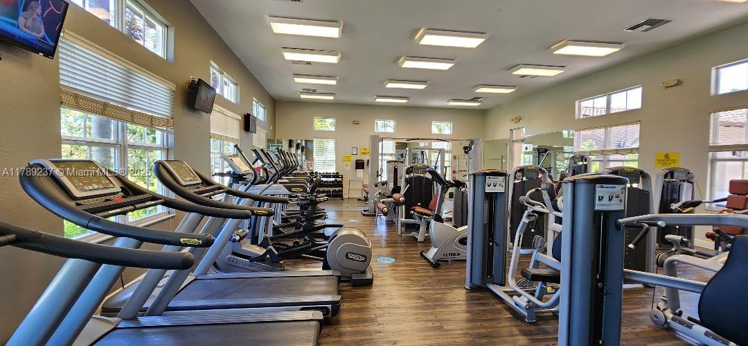 LAKES BY THE BAY JAY - Residential