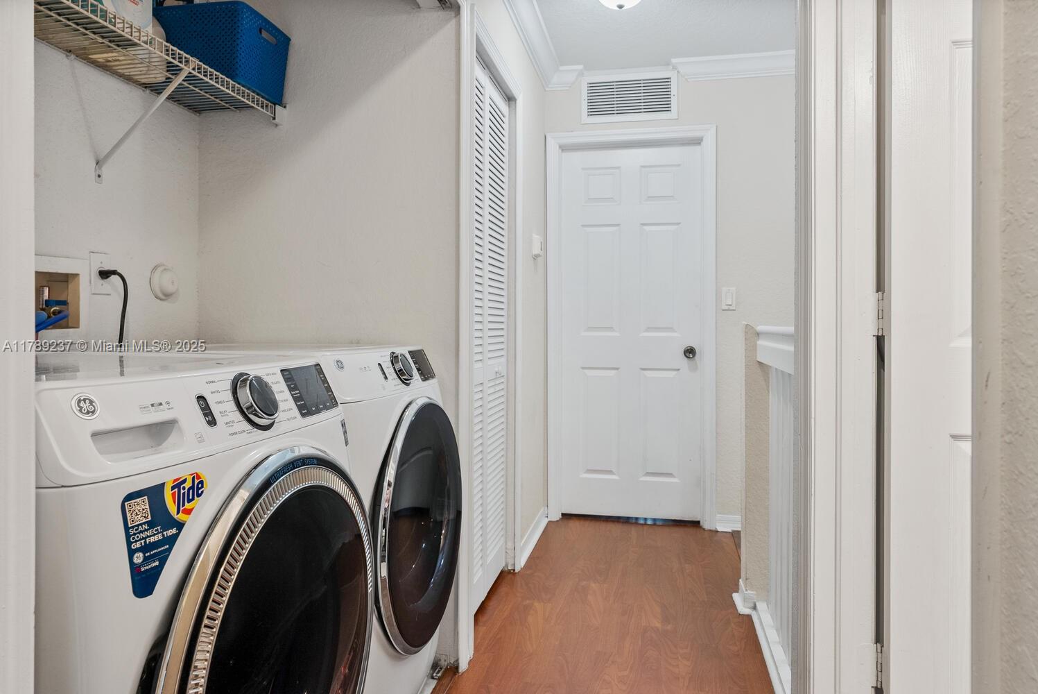 LAKES BY THE BAY JAY - Residential