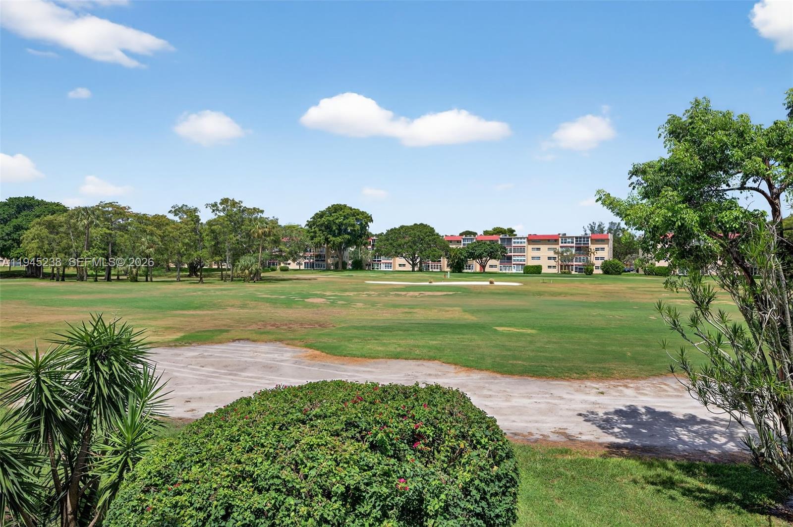 ORIOLE GOLF & TENNIS CLUB - Residential