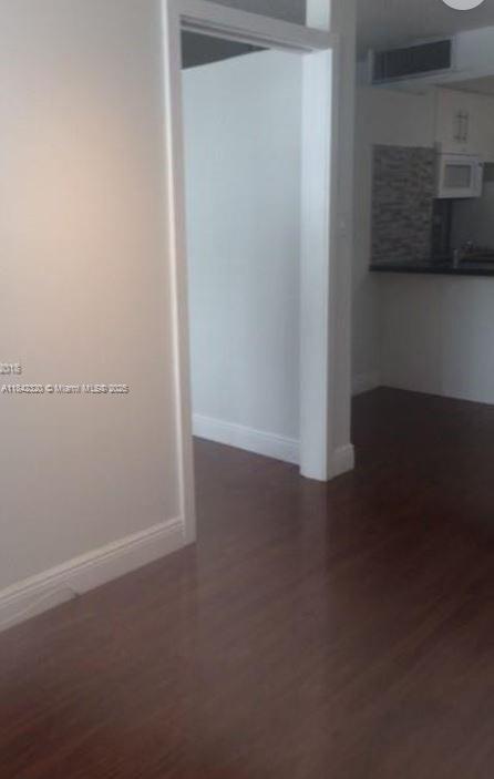 999 Brickell Bay Dr 1009