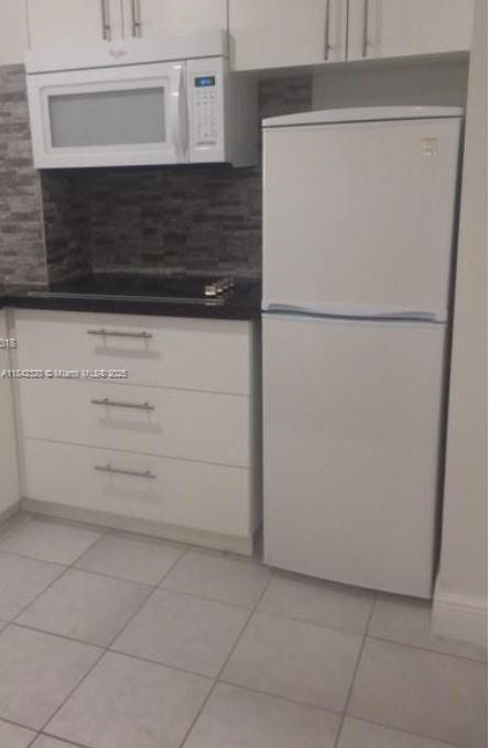 999 Brickell Bay Dr 1009