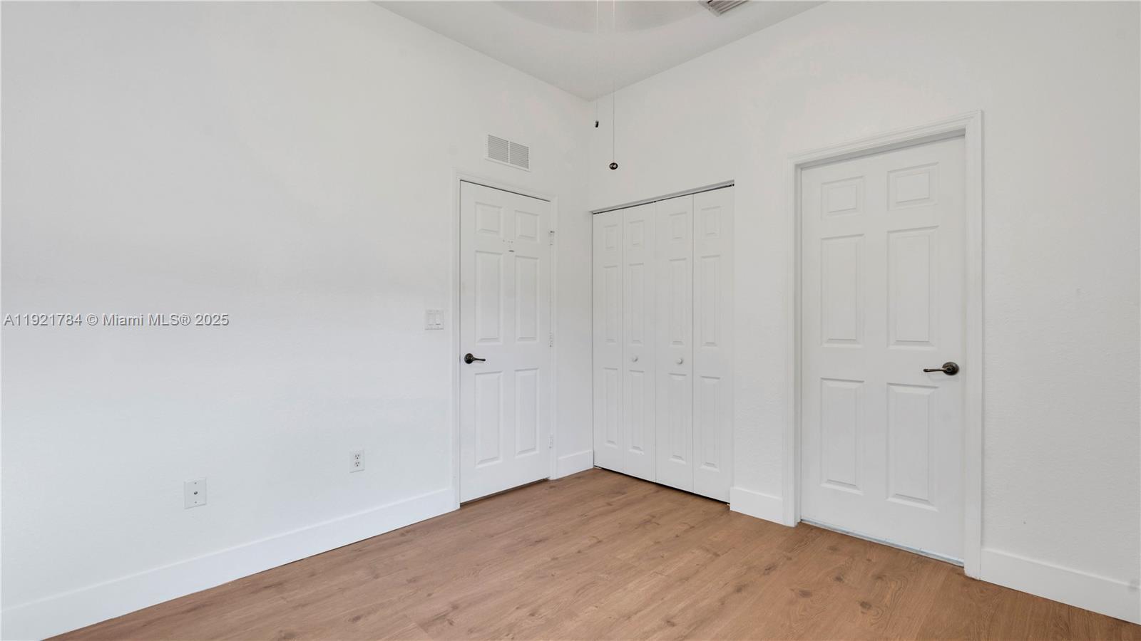 LAS TERRAZAS AT VIZCAYA C - Residential Lease