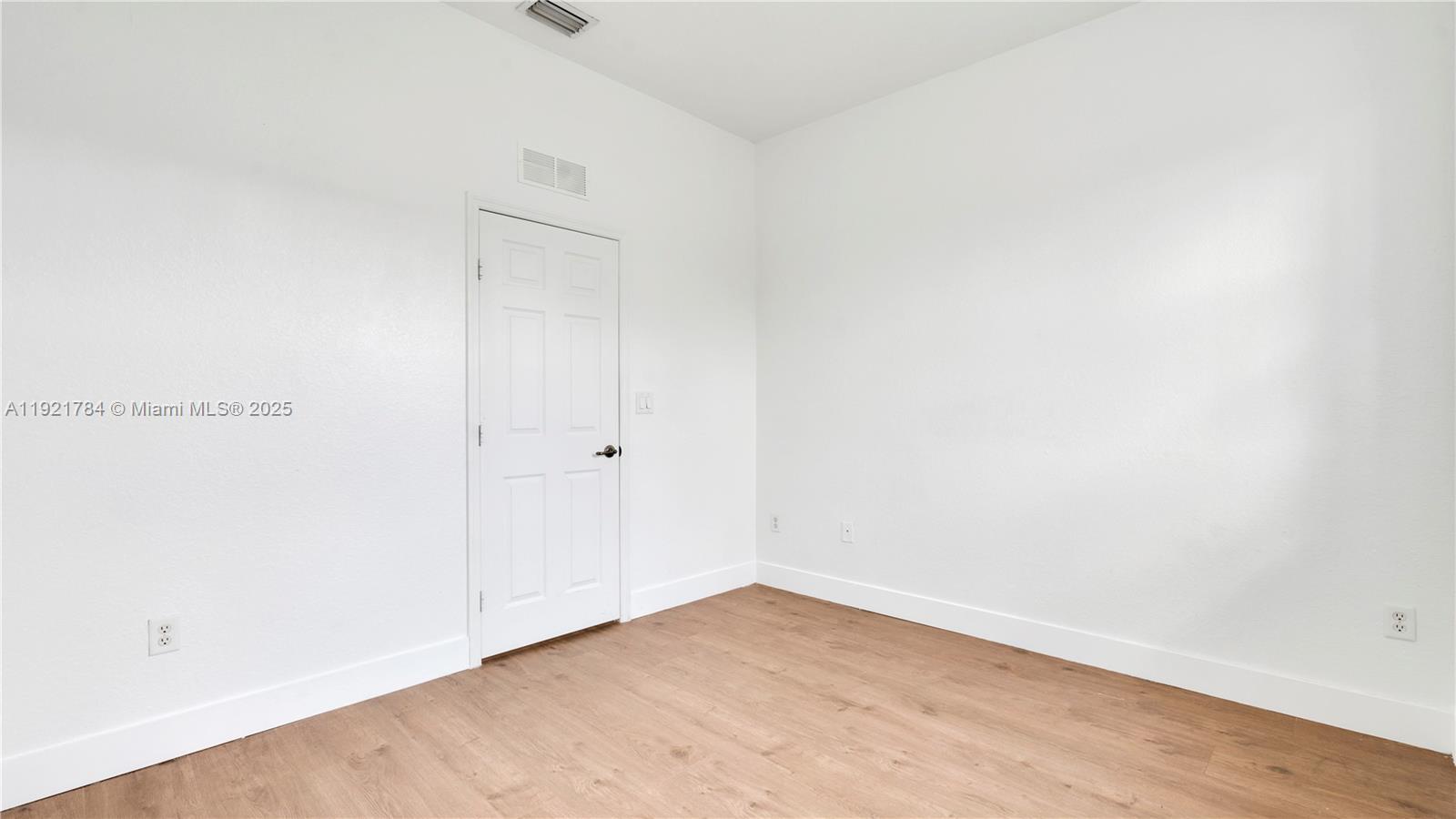 LAS TERRAZAS AT VIZCAYA C - Residential Lease