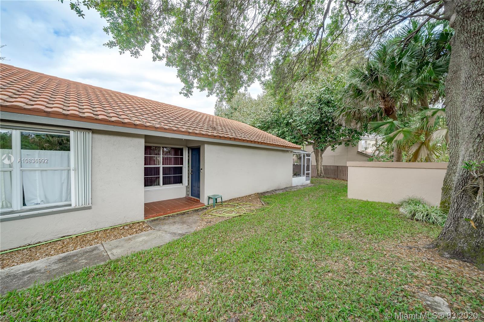 BRIDGEWATER AT PLANTATION - Residential