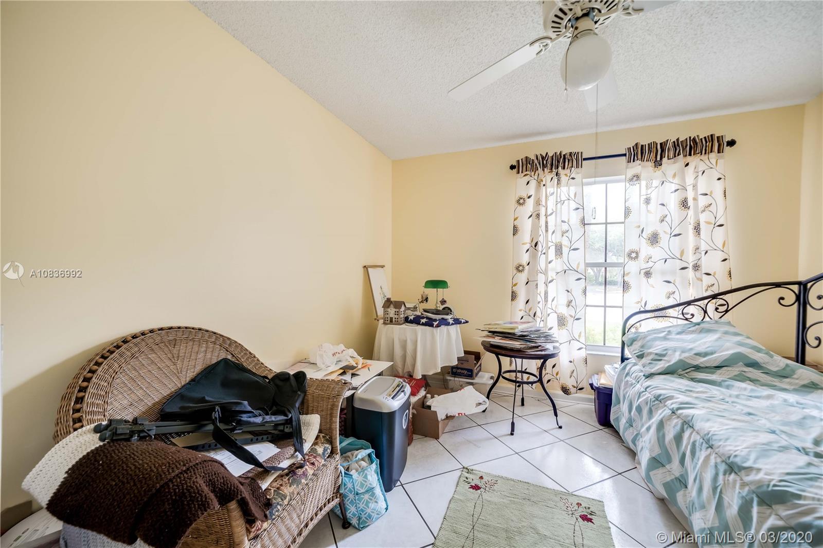 BRIDGEWATER AT PLANTATION - Residential