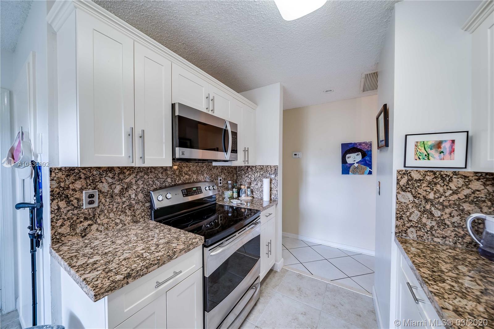 BRIDGEWATER AT PLANTATION - Residential