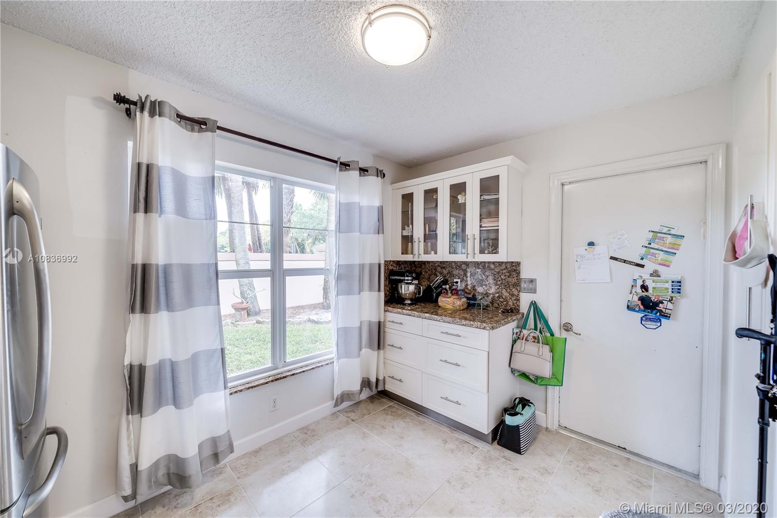 BRIDGEWATER AT PLANTATION - Residential