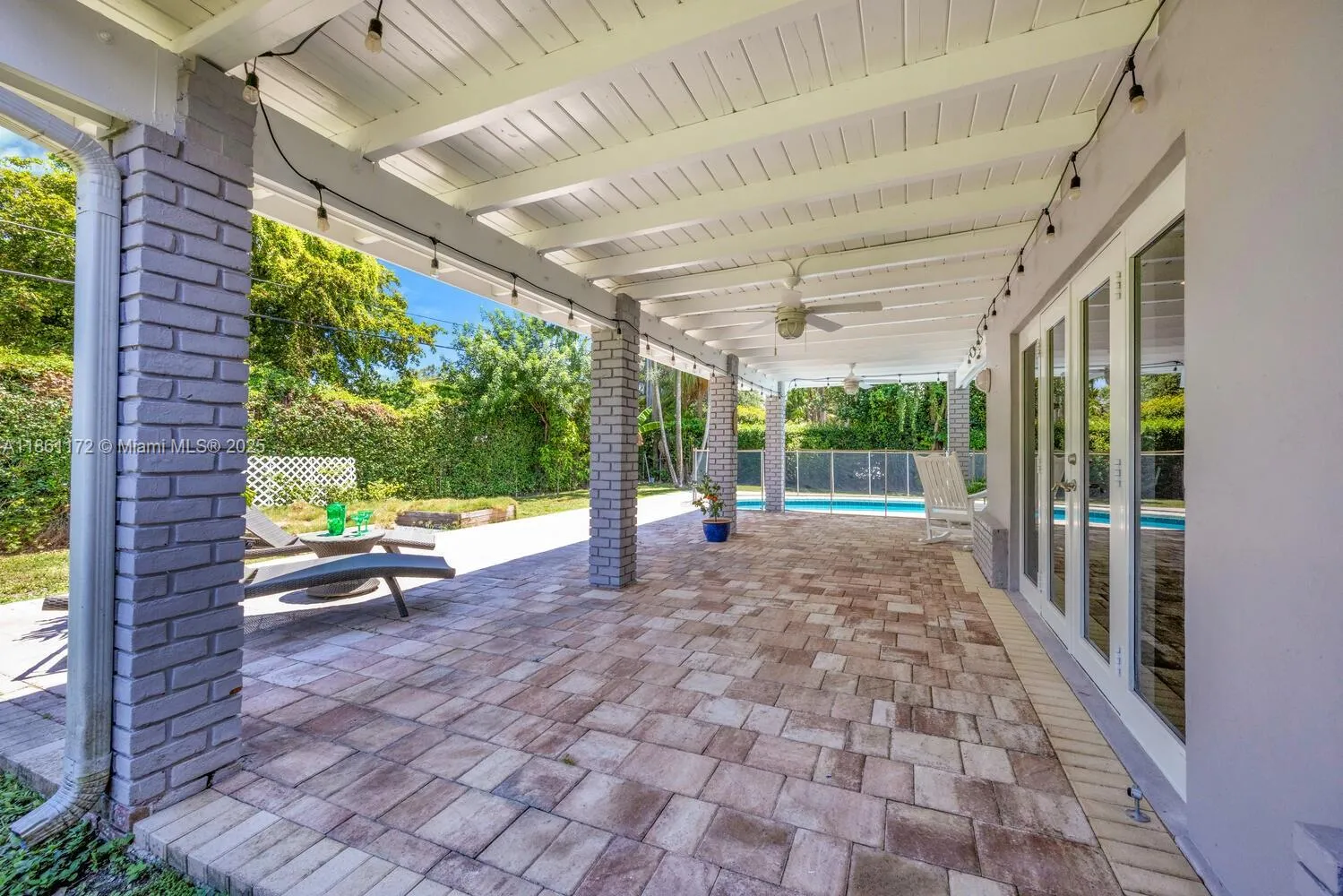 Palmetto Bay, Florida 33158, United States, 3 Bedrooms Bedrooms, ,3 BathroomsBathrooms,Residential,Active,194818