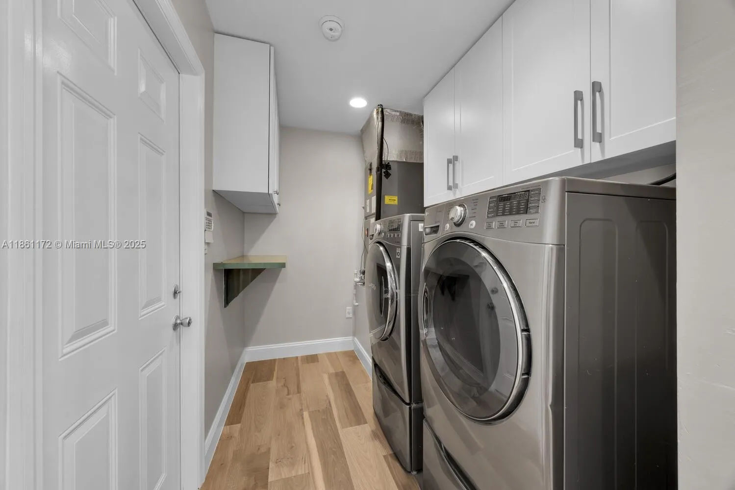 Palmetto Bay, Florida 33158, United States, 3 Bedrooms Bedrooms, ,3 BathroomsBathrooms,Residential,Active,194818